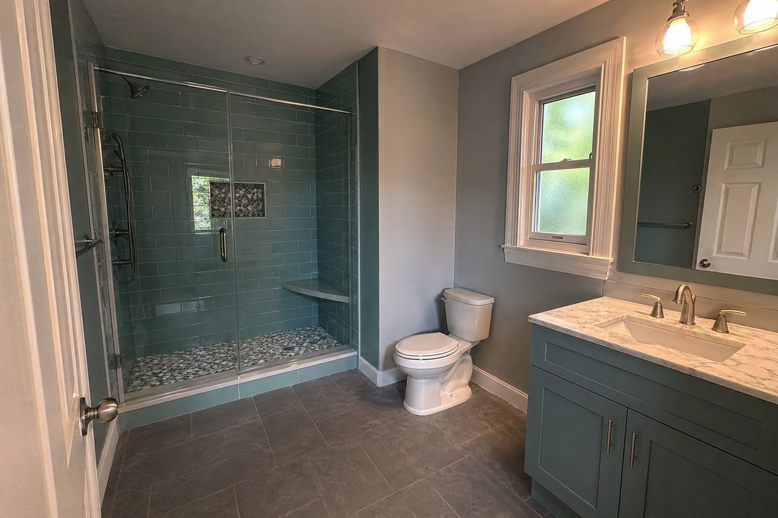 חדר אמבטיה שלם בתכלת